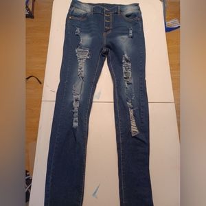 SHEIN Ripped Skinny Jeans, size Large, Runs small